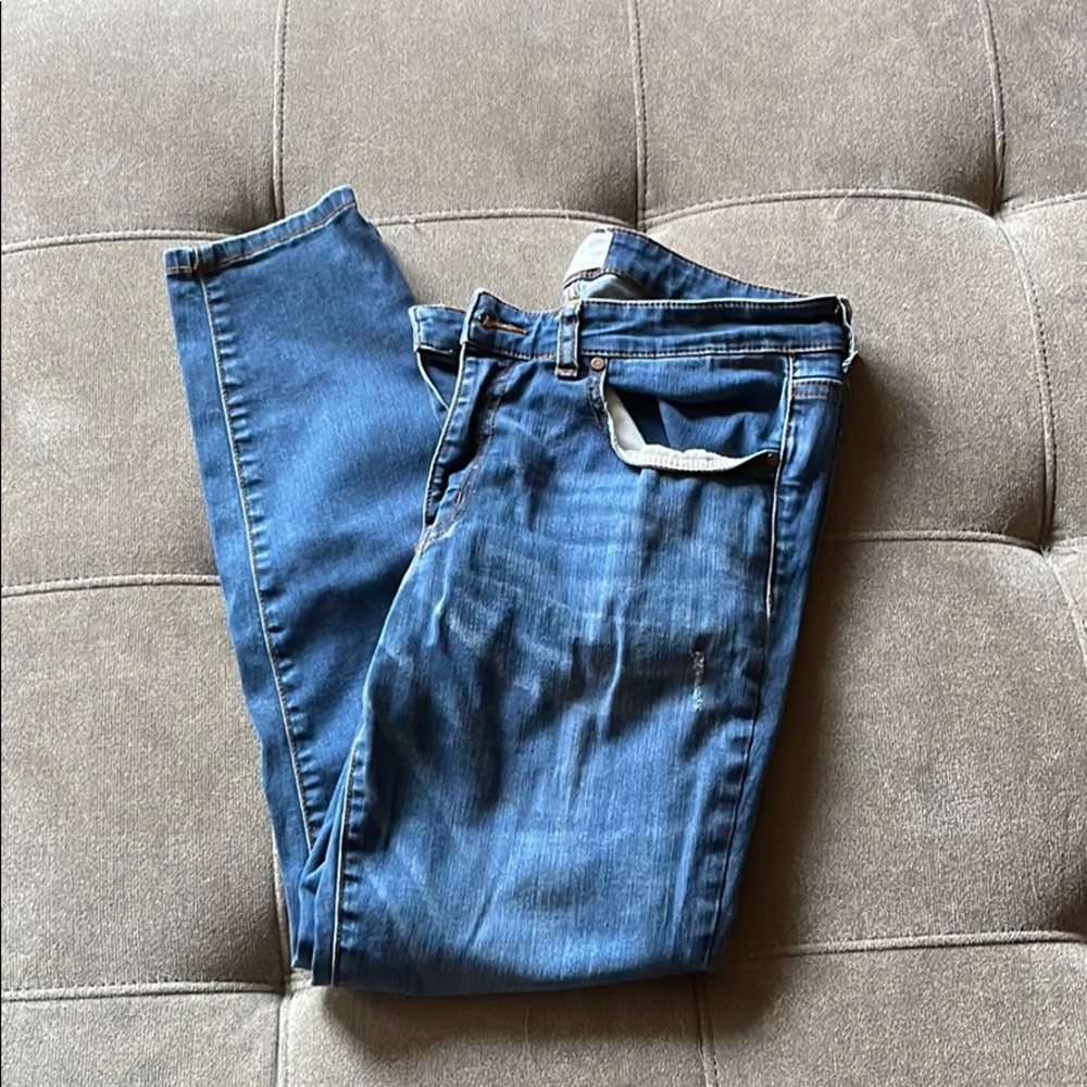 Caslon Skinny Ankle Jeans